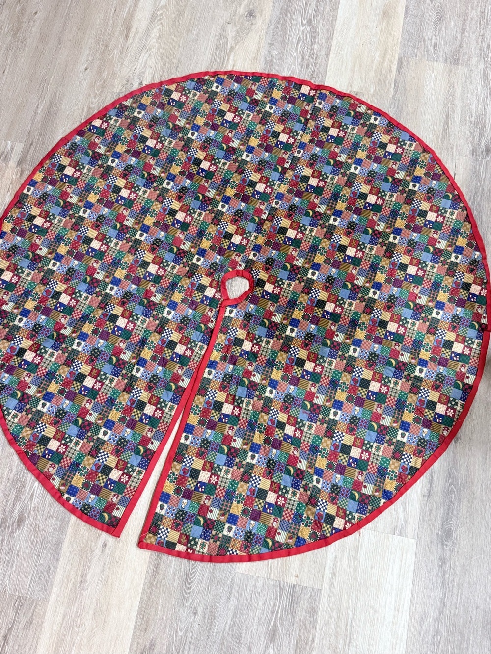 Multi-Colored Reversible Quilt Tree Skirt with Red Trim